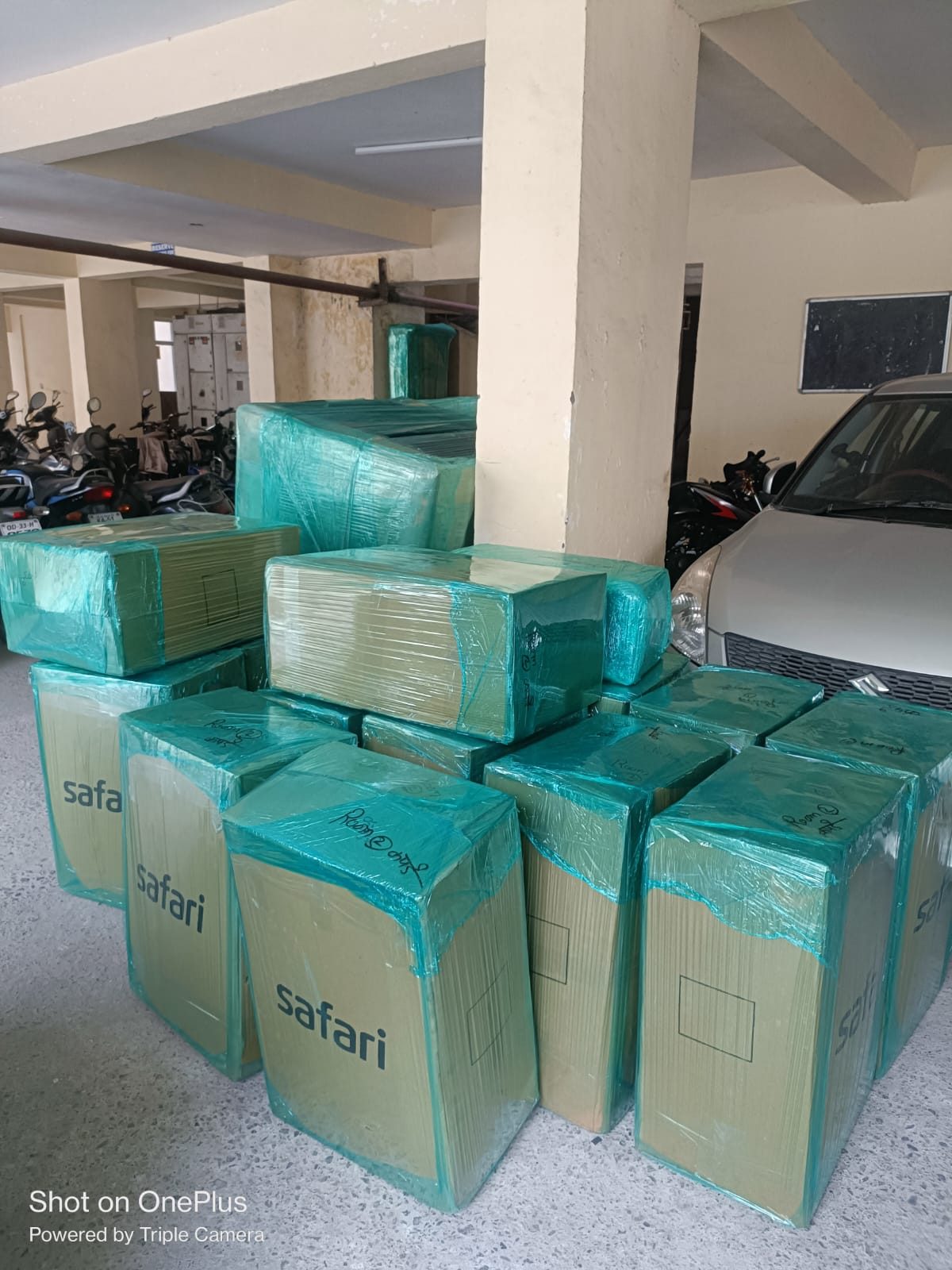 Leo Movers Packers packing work in Gurgaon