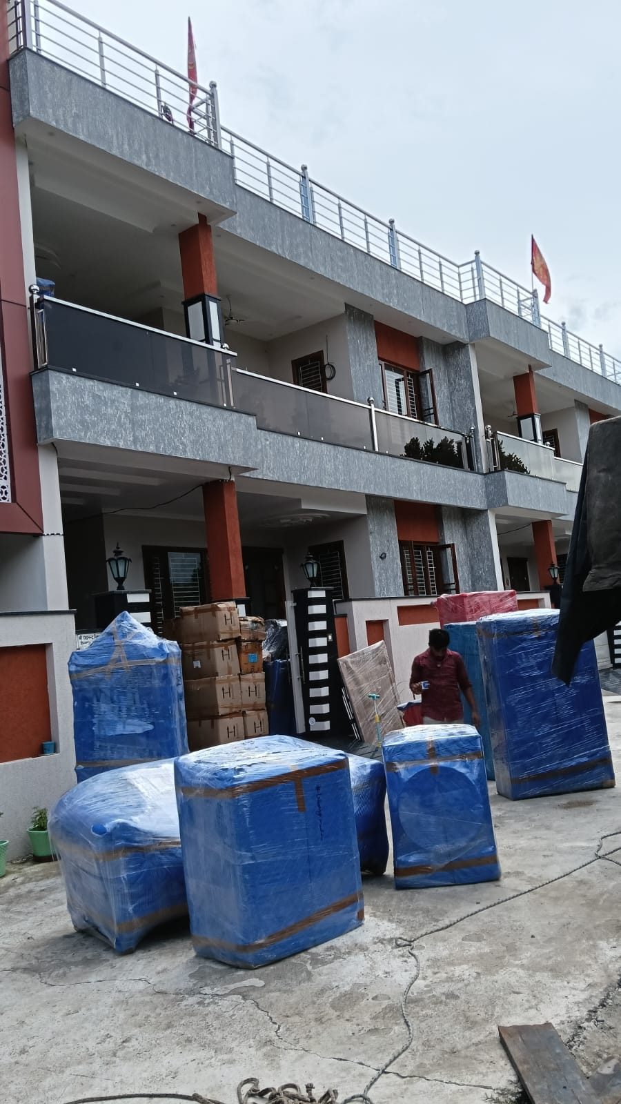 Leo Movers Packers packing work in Gurgaon