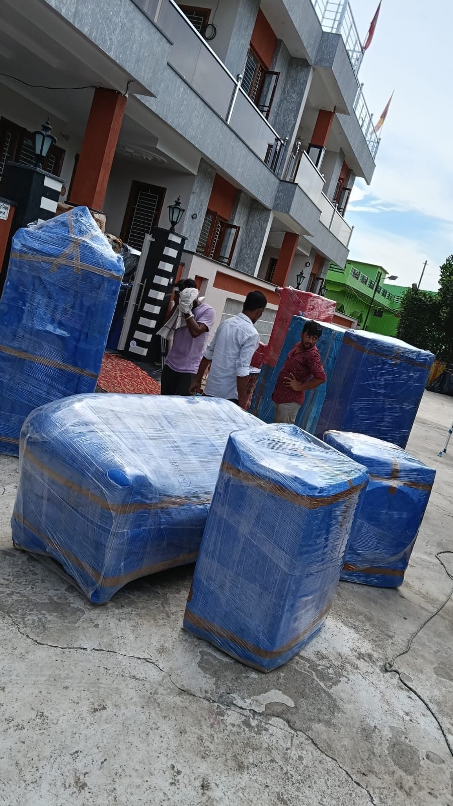 Leo Movers Packers packing work in Gurgaon